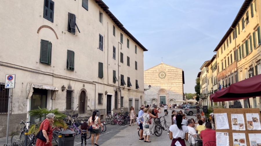 Strada di Lucca