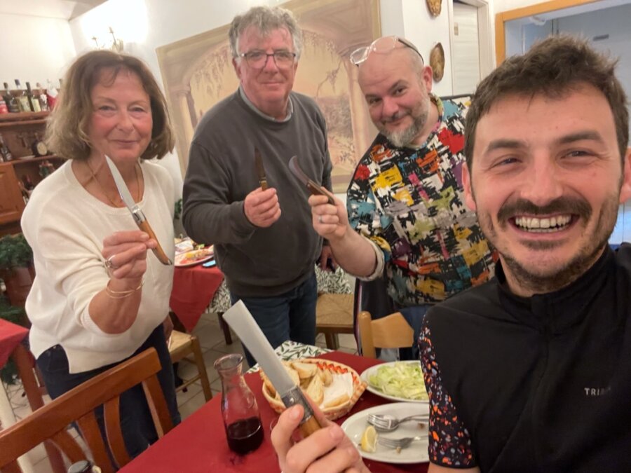 6 E9 CF2 C4 594 C 46 BA B07 A C193 F7 E9 E2 D2